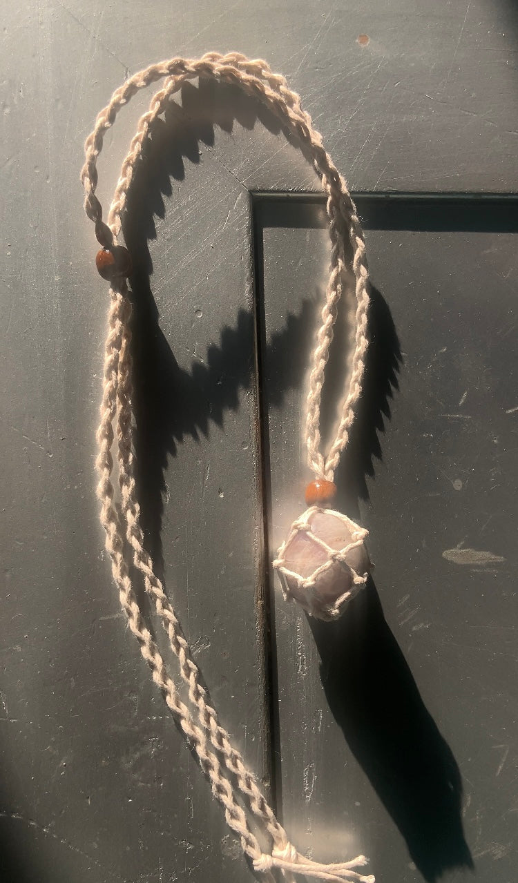 LIGHT WITHIN AMETHYST WHITE STRING NECKLACE